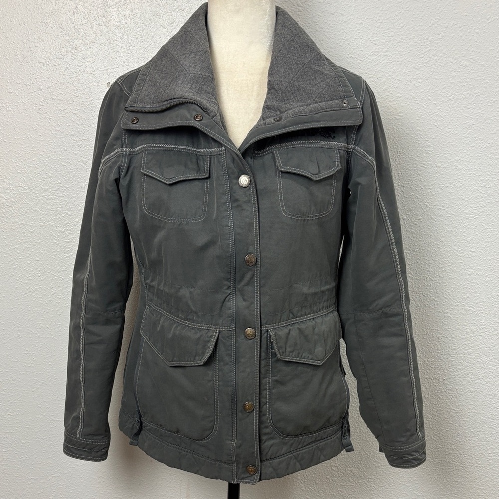 EUC Woman’s STS Ranchwear NRHA Swazi Quilted Gray Jacket. SzM